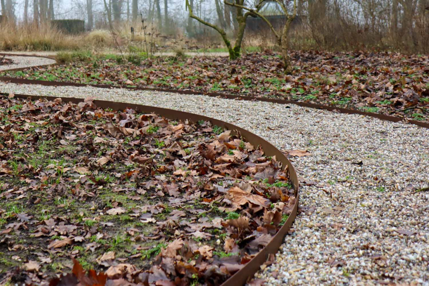 Borderranden, kantopsluitingen modern en duurzaam van cortenstaal van R&A Buitenleven